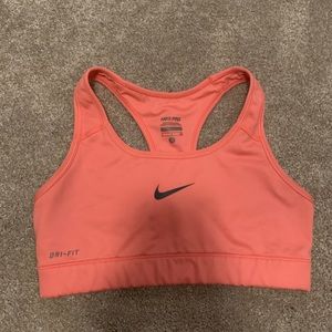 Nike womens drifit sports bra small
